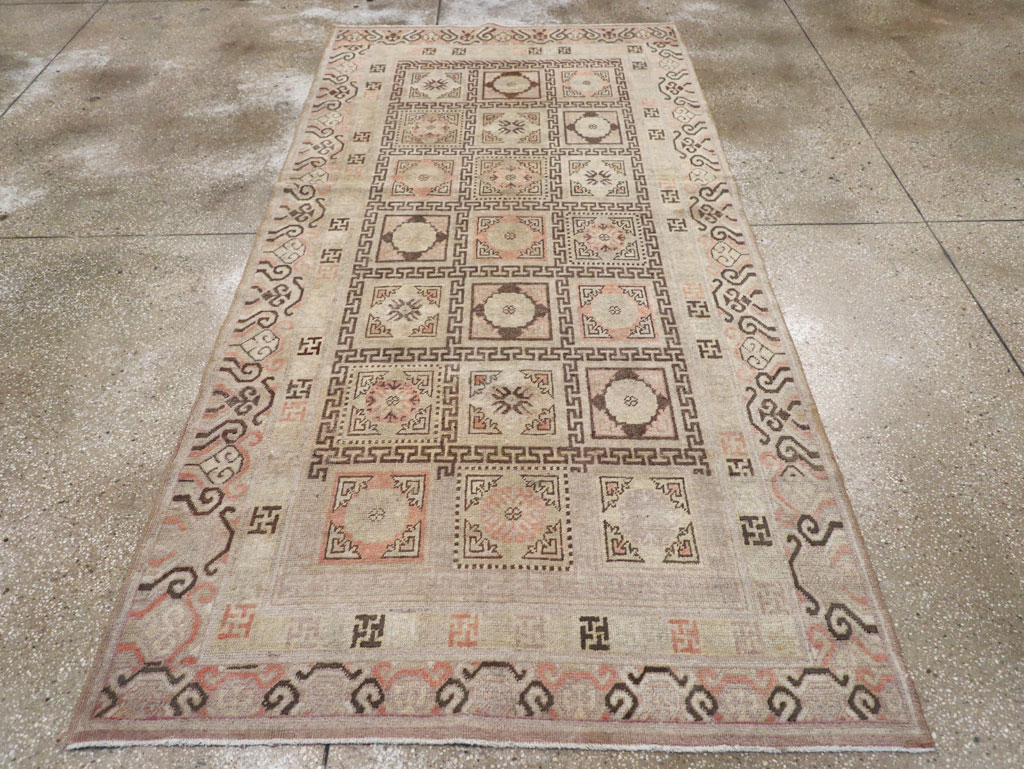 Antique East Turkestan Khotan Gallery Rug, No.13063 - Gsblank