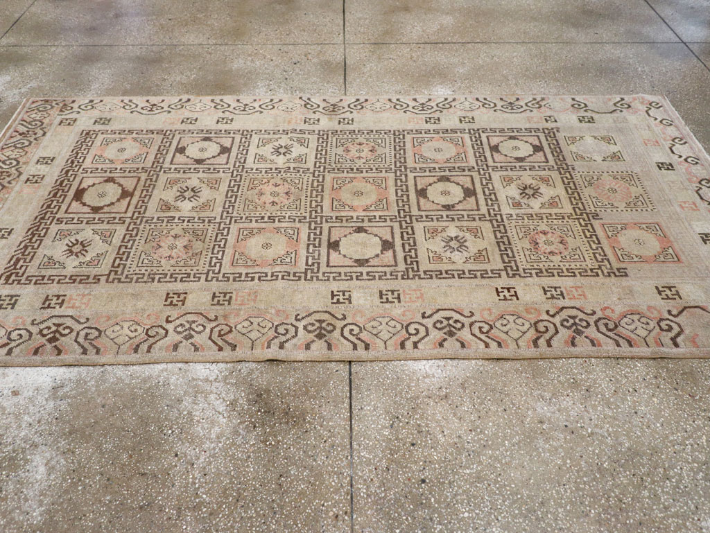 Antique East Turkestan Khotan Gallery Rug, No.13063 - Gsblank