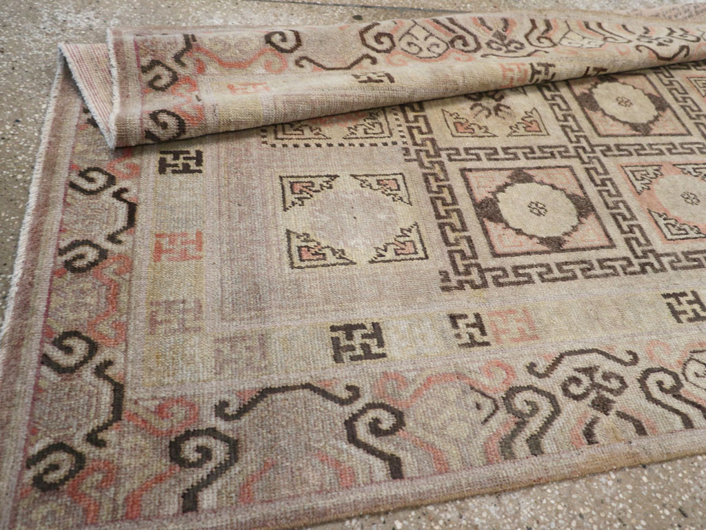 Antique East Turkestan Khotan Gallery Rug, No.13063 - Gsblank