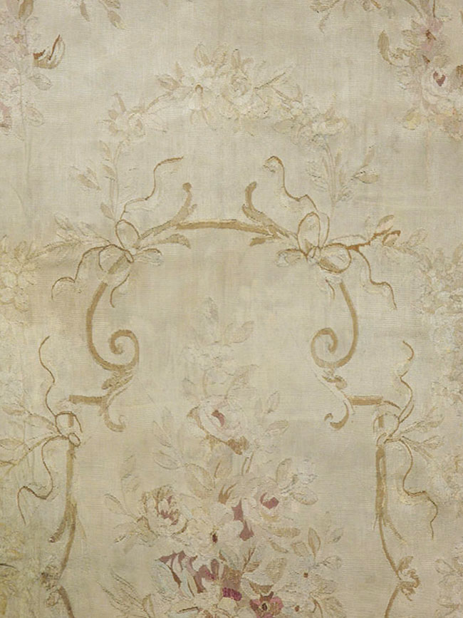 Antique French Aubusson Rug, No.13096 - Gsblank