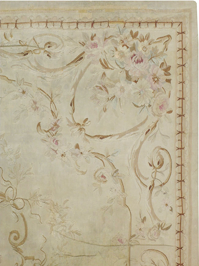 Antique French Aubusson Rug, No.13096 - Gsblank