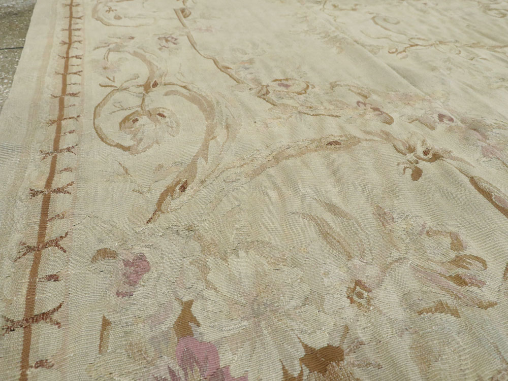 Antique French Aubusson Rug, No.13096 - Gsblank