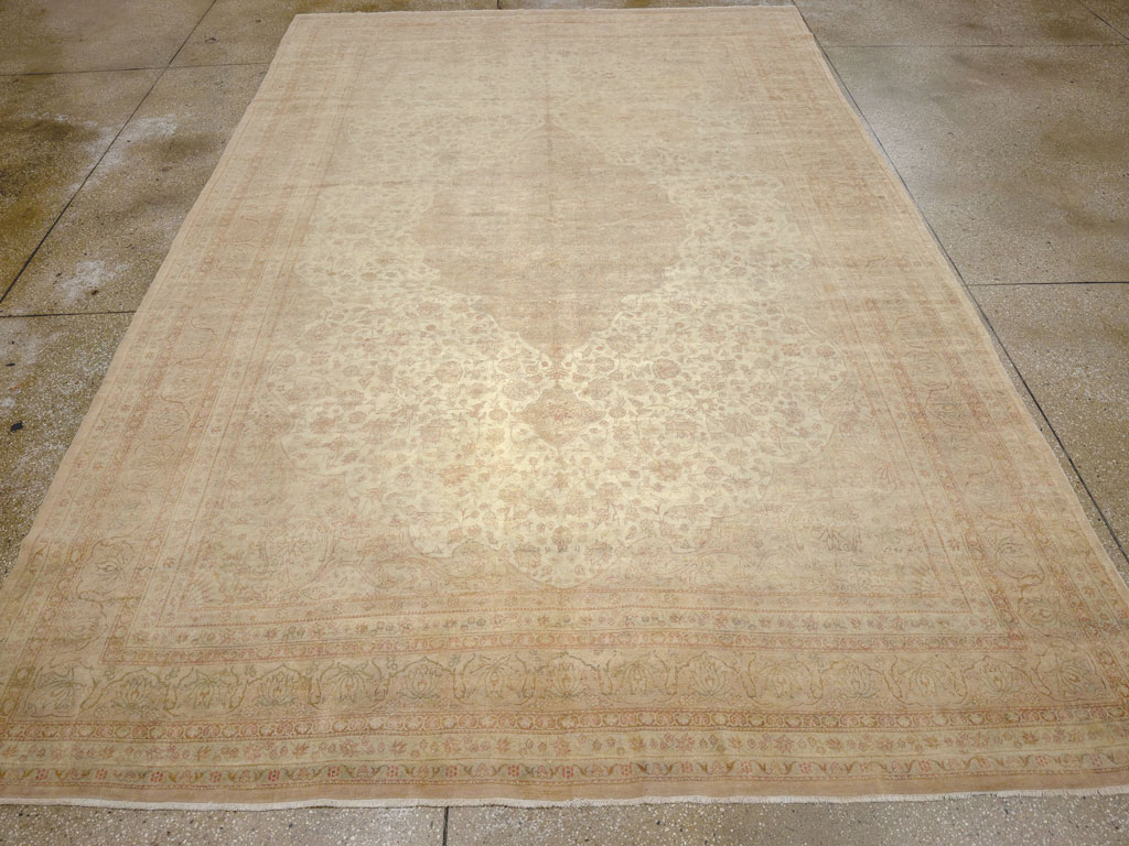 Antique Turkish Sivas Room Size Carpet, No.13203 - Gsblank