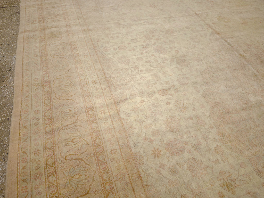Antique Turkish Sivas Room Size Carpet, No.13203 - Gsblank