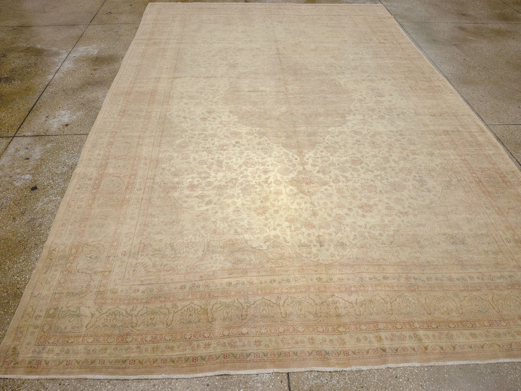 Antique Turkish Sivas Room Size Carpet, No.13203 - Gsblank