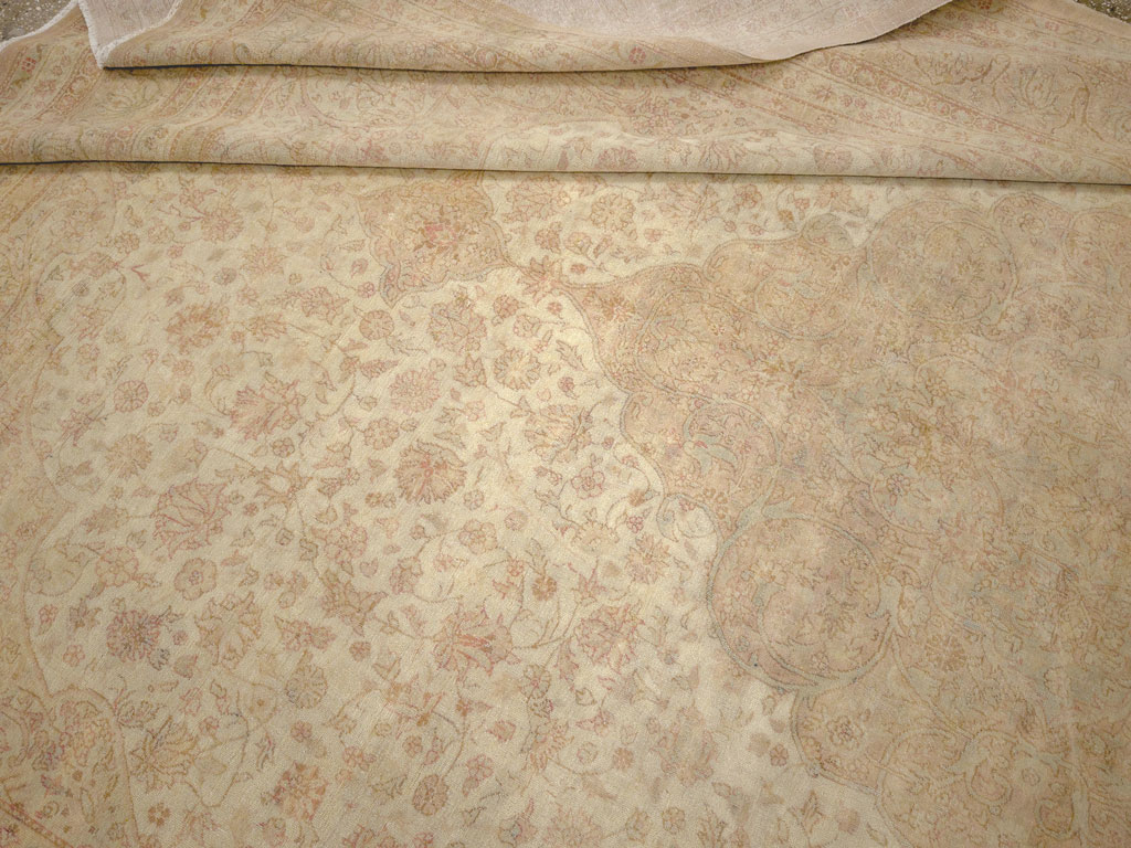 Antique Turkish Sivas Room Size Carpet, No.13203 - Gsblank