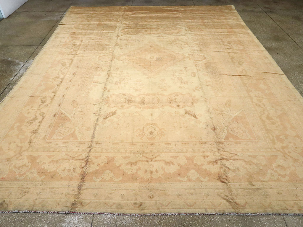 Antique European Oushak Carpet, No.13215 - Gsblank