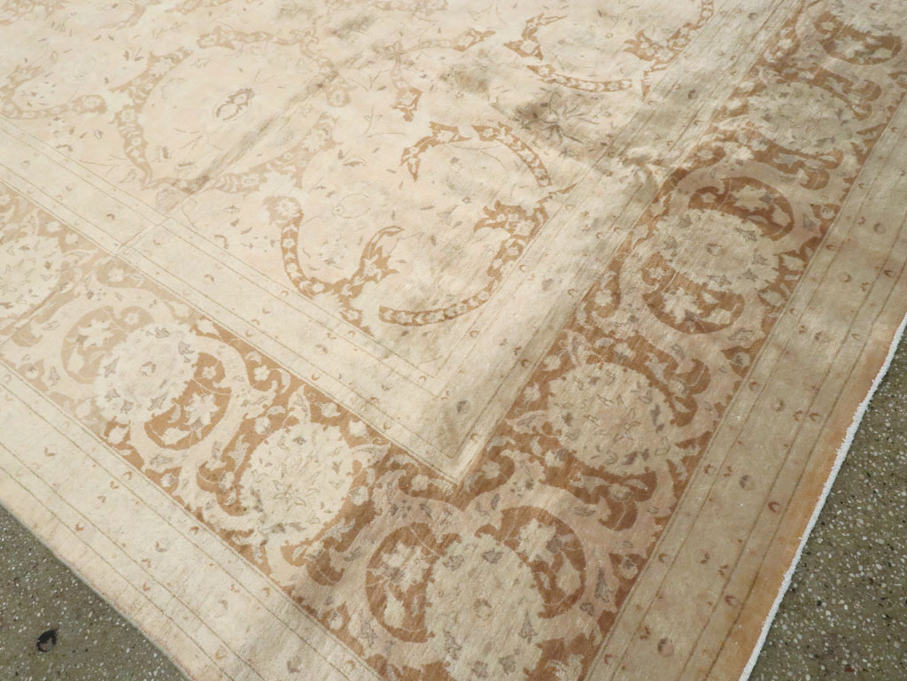 Antique Persian Tabriz Carpet, No.13266 - Gsblank