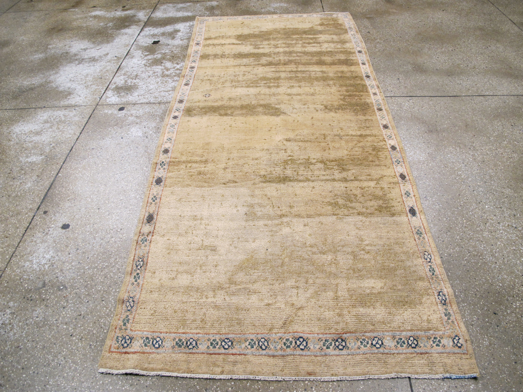 Antique Persian Mahal Rug, No.13272 - Gsblank