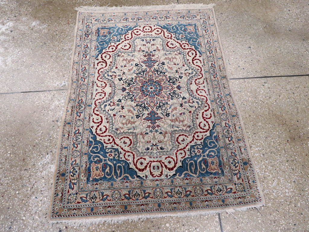 Vintage Persian Nain Rug, No.13278 - Gsblank