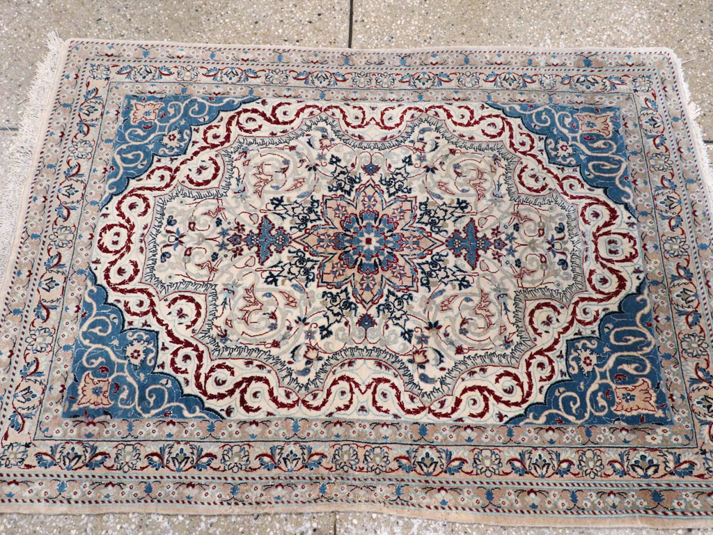 Vintage Persian Nain Rug, No.13278 - Gsblank