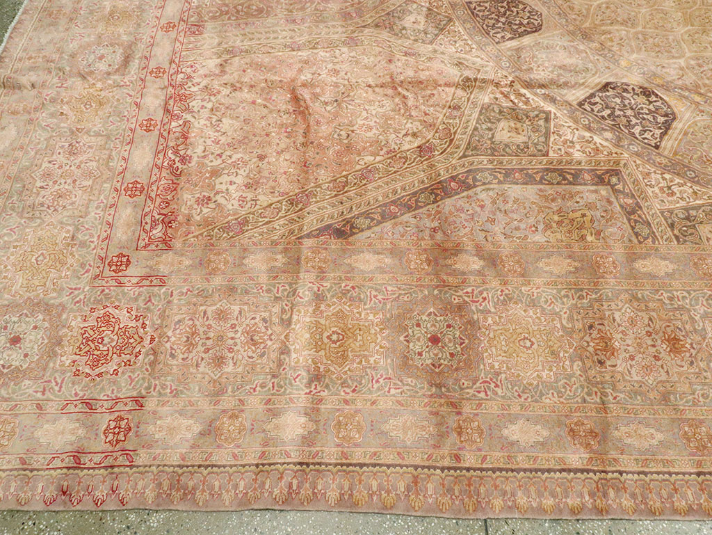 Vintage Persian Tabriz Carpet, No.13291 - Gsblank