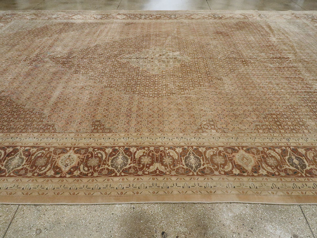 Antique Persian Tabriz Carpet, No.13297 - Gsblank