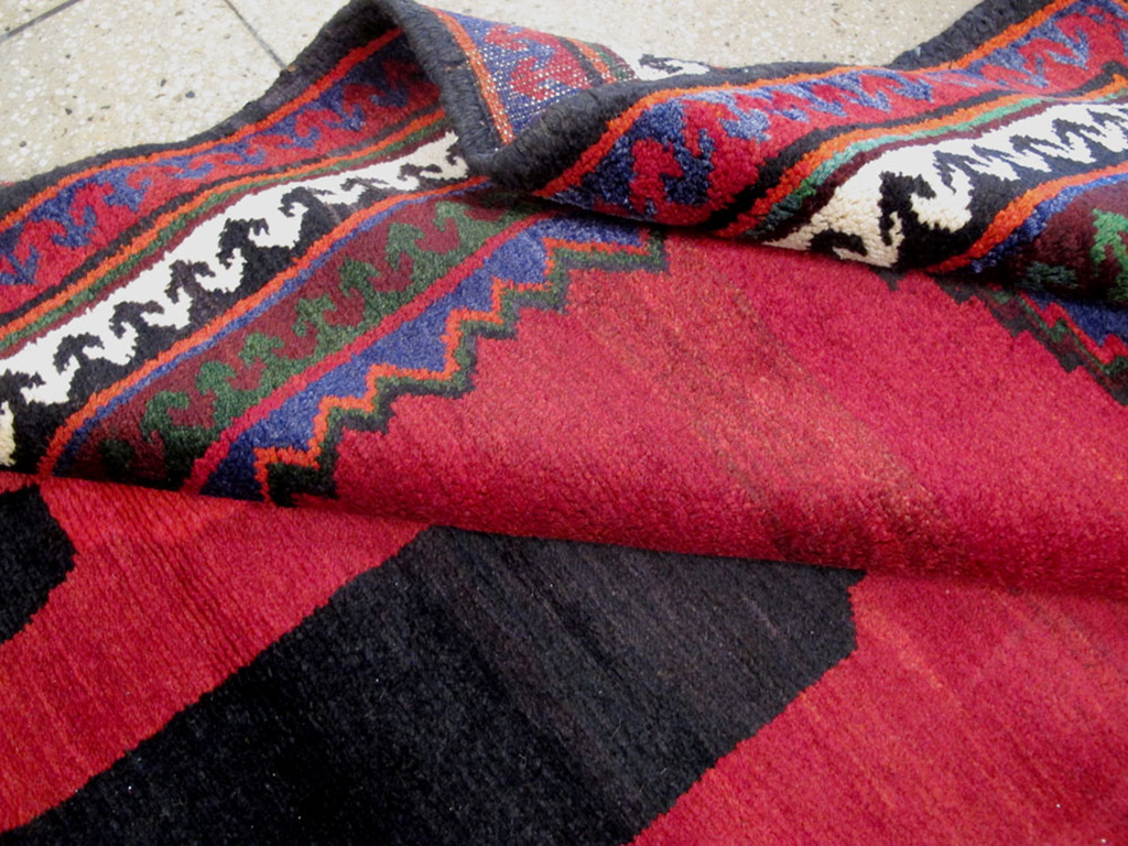 Vintage Shiraz Pictorial Rug, No.13322 - Gsblank