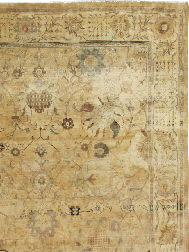 Antique Persian Tabriz Carpet, No.13346 - Gsblank