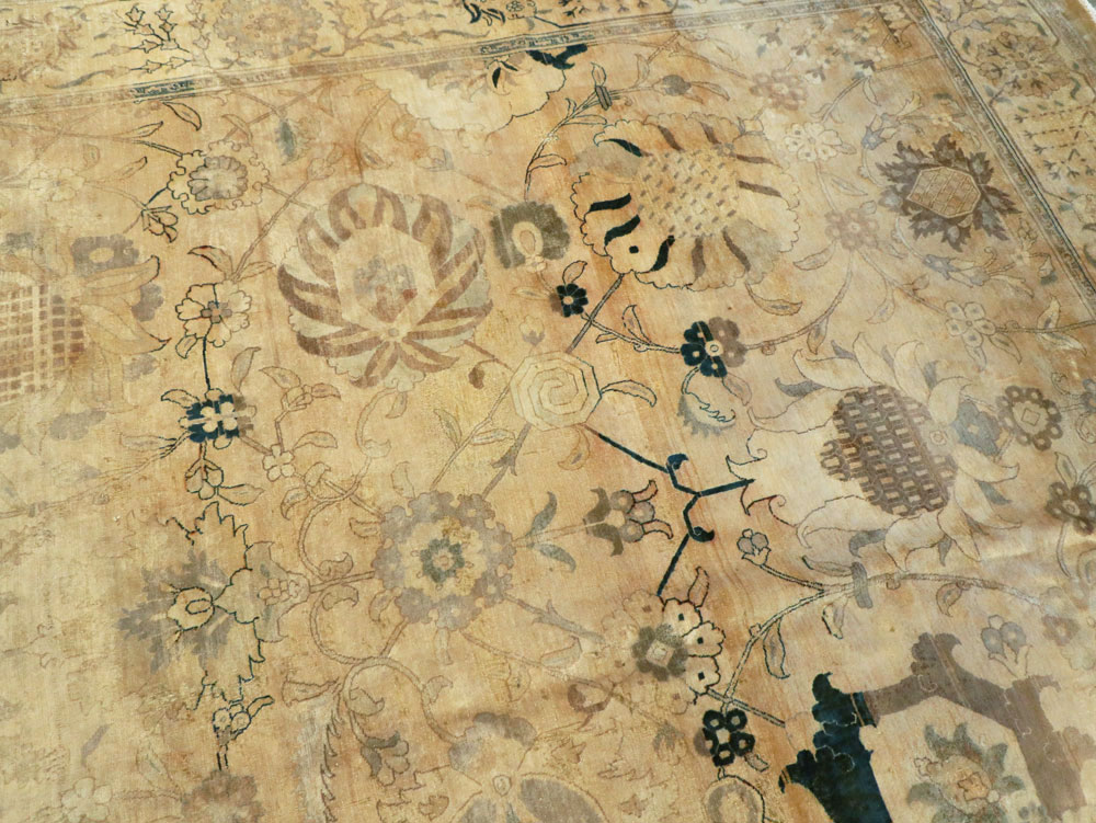 Antique Persian Tabriz Carpet, No.13346 - Gsblank