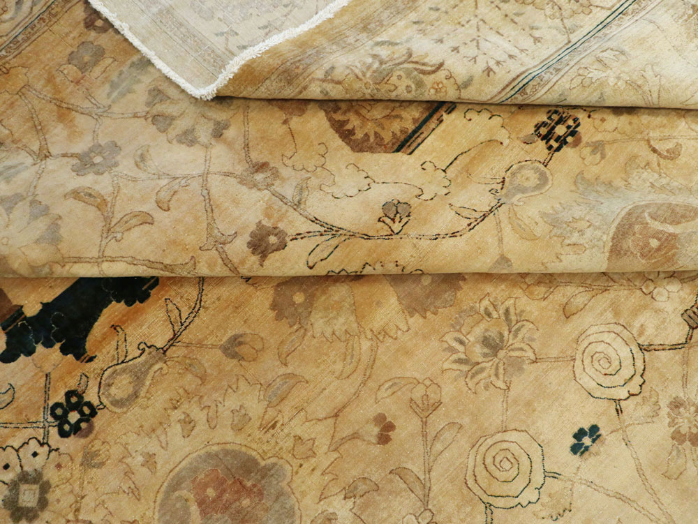 Antique Persian Tabriz Carpet, No.13346 - Gsblank