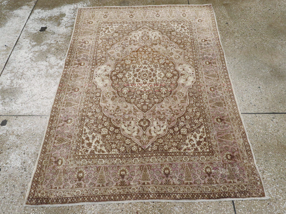 Antique Persian Tabriz Rug, No.13363 - Gsblank