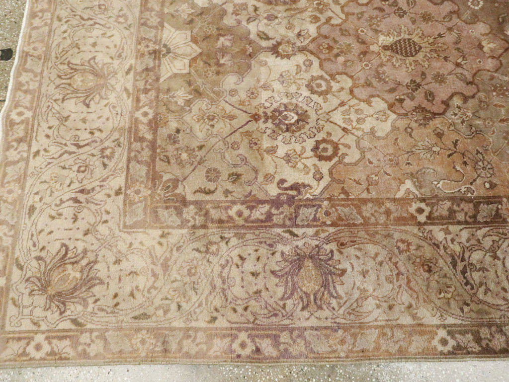 Antique Persian Tabriz Carpet, No.13411 - Gsblank