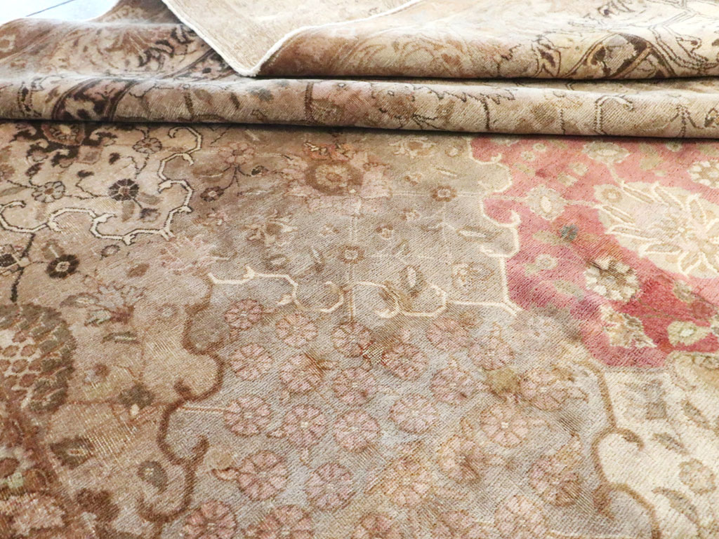 Antique Persian Tabriz Carpet, No.13411 - Gsblank