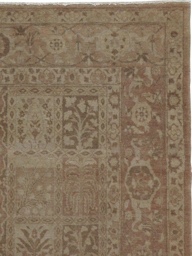 Antique Persian Tabriz Rug, No.13441 - Gsblank