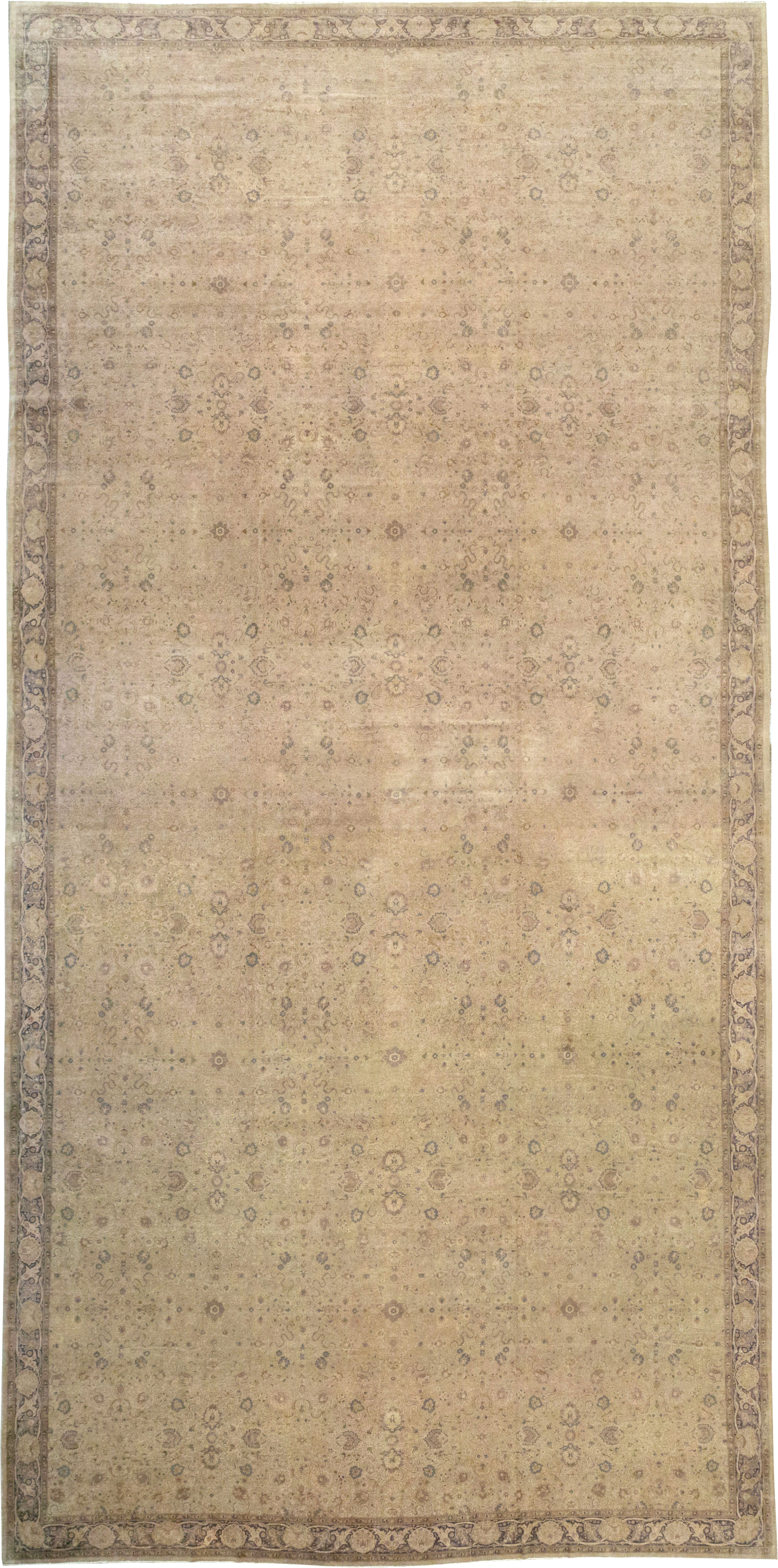 Antique Turkish Herekeh Oversize Carpet, No.13453 - Gsblank