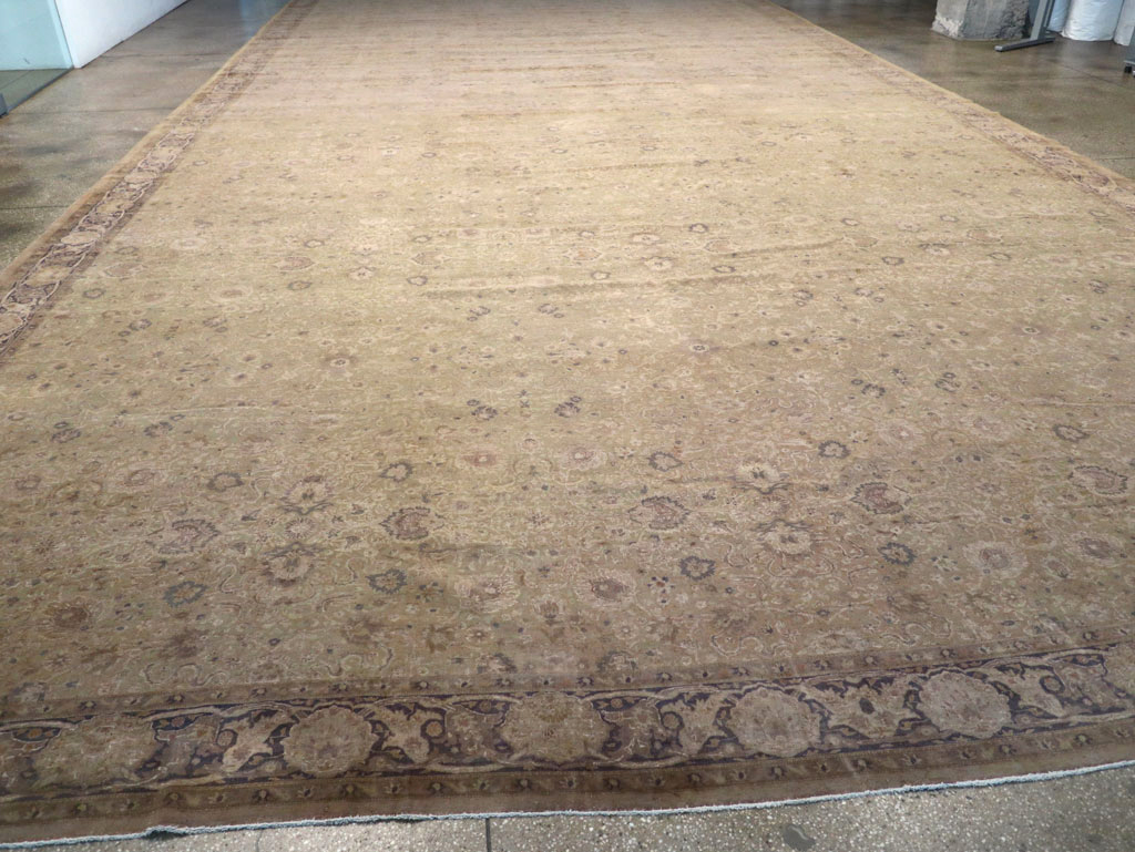Antique Turkish Herekeh Oversize Carpet, No.13453 - Gsblank