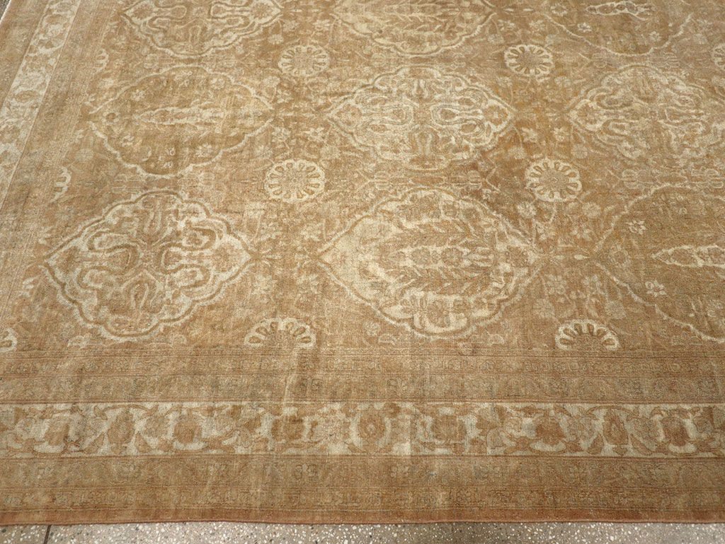 Antique Indian Agra Square Room Size Carpet, No.13455 - Gsblank