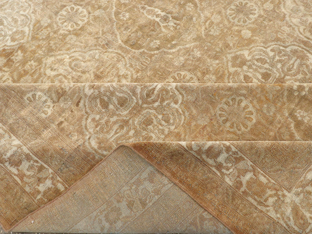 Antique Indian Agra Square Room Size Carpet, No.13455 - Gsblank