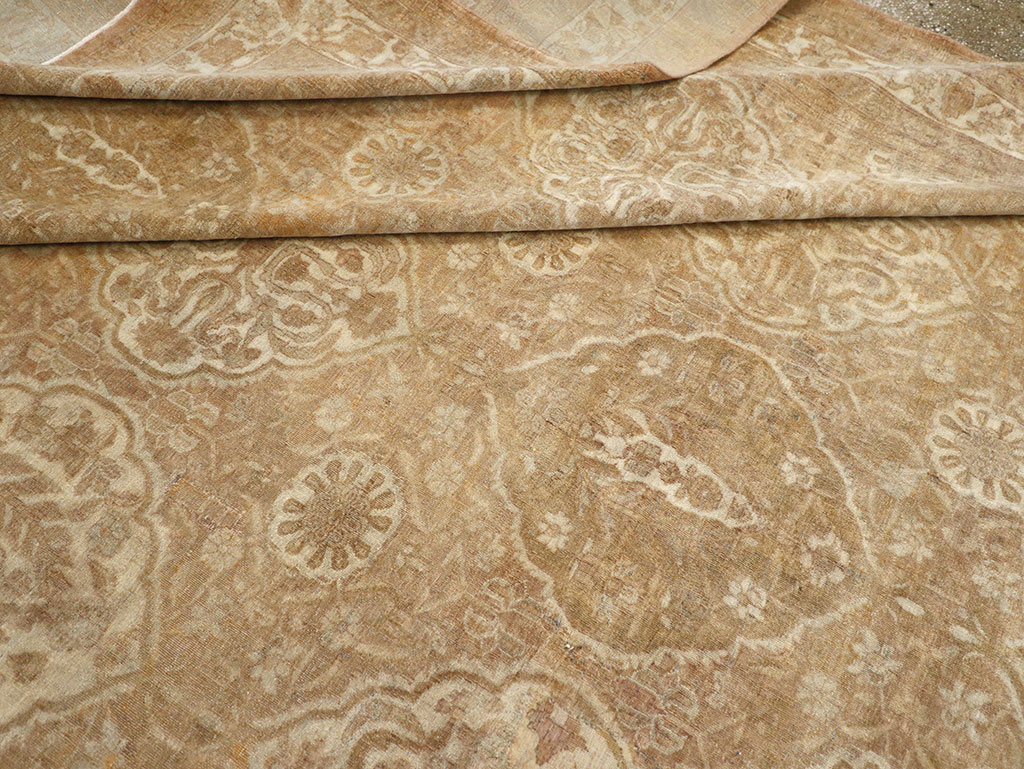 Antique Indian Agra Square Room Size Carpet, No.13455 - Gsblank