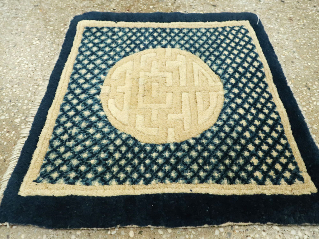 Antique Chinese Peking Rug, No.13504 - Gsblank