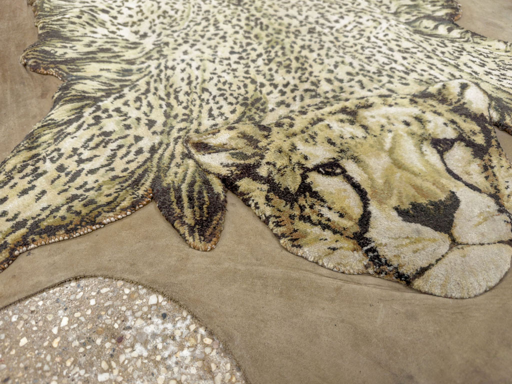 Persian Tabriz Lion Rug, No.13514 - Gsblank