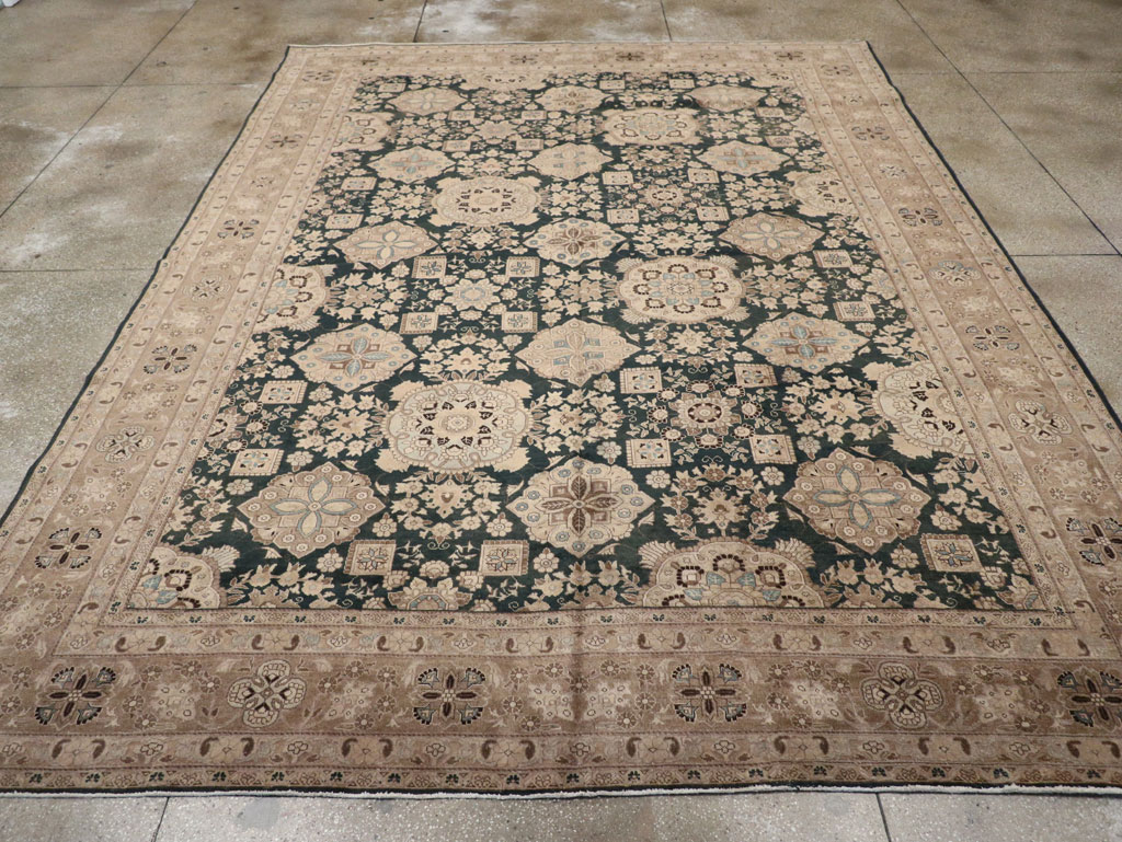 Antique Persian Tabriz Carpet, No.13641 - Gsblank