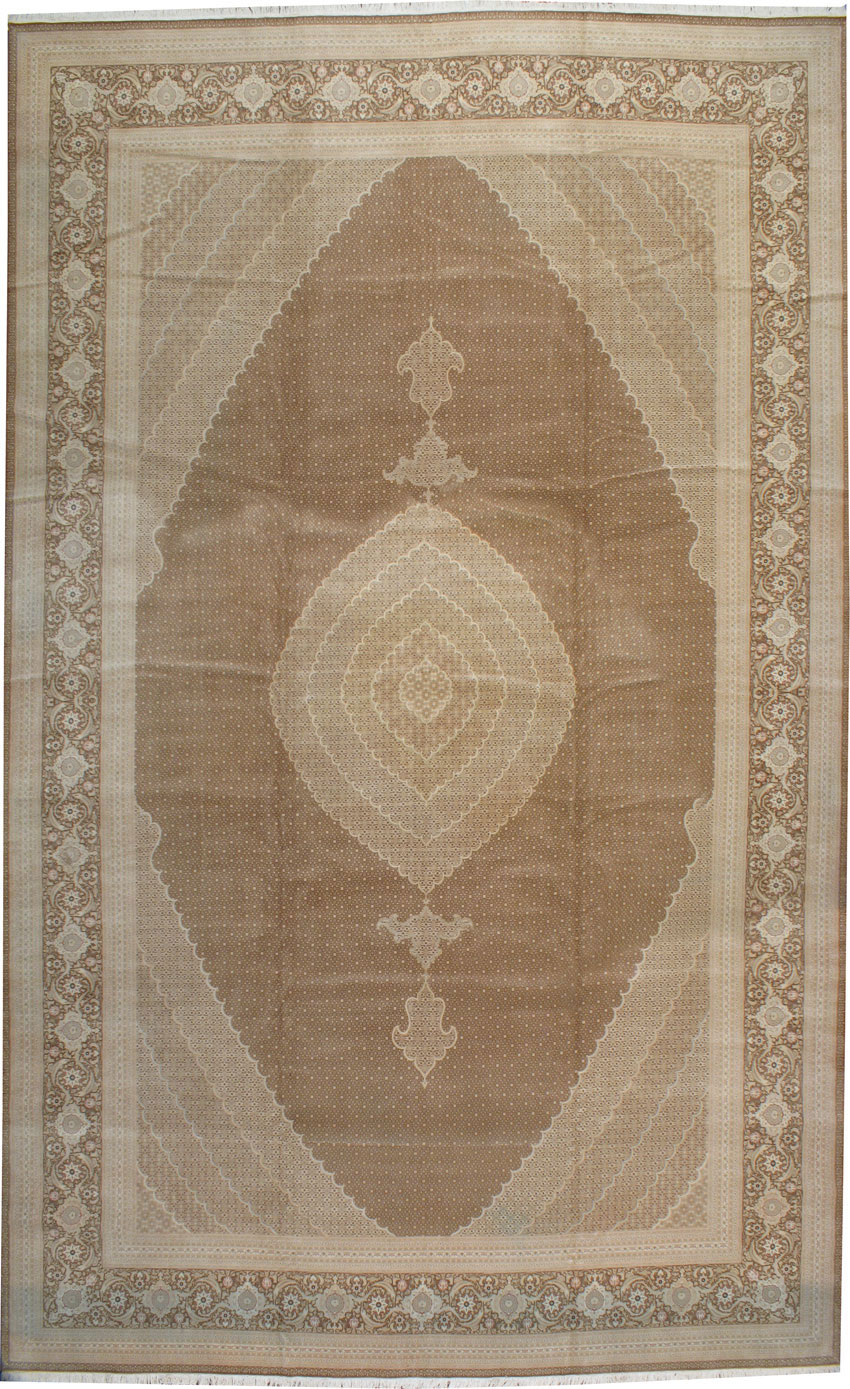 A Tabriz Carpet, No.13644 - Gsblank