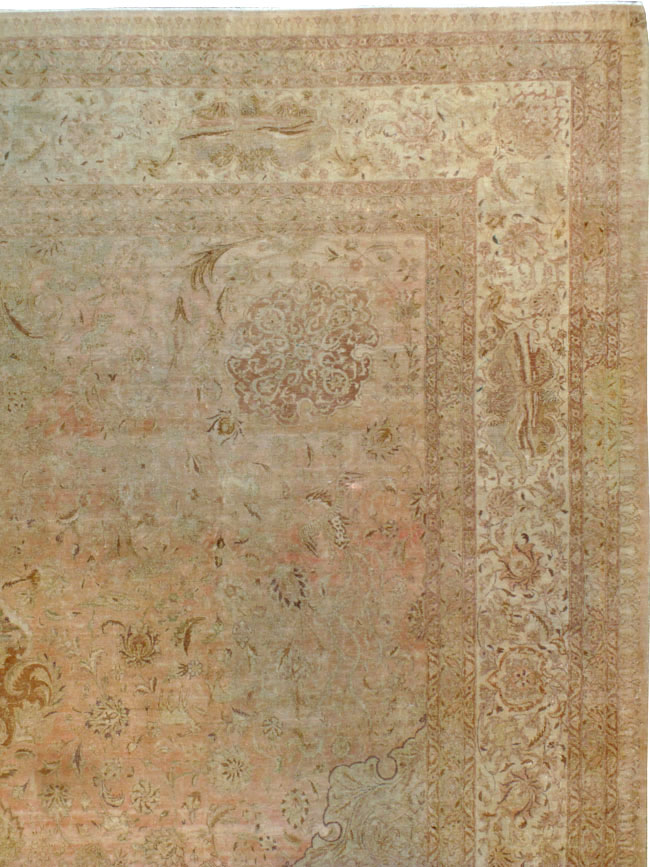 Vintage Persian Tabriz Carpet, No.13693 - Gsblank