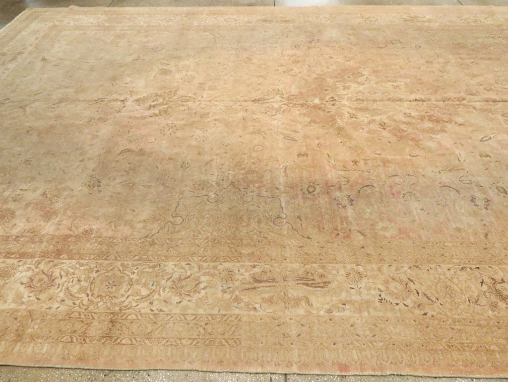 Vintage Persian Tabriz Carpet, No.13693 - Gsblank