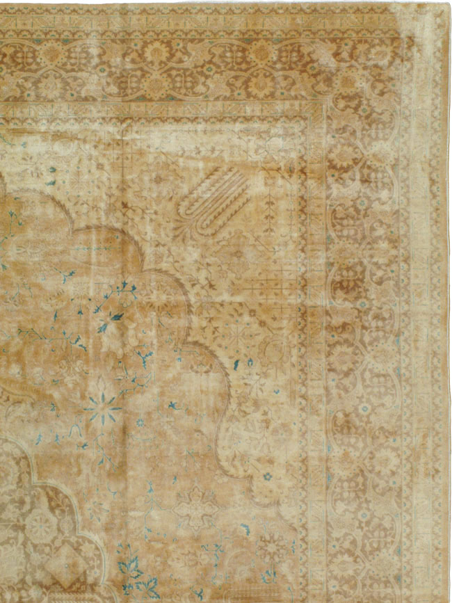 Vintage Persian Tabriz Carpet, No.13706 - Gsblank