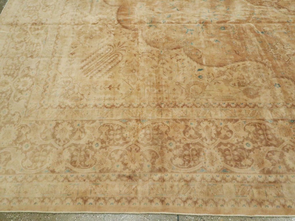 Vintage Persian Tabriz Carpet, No.13706 - Gsblank