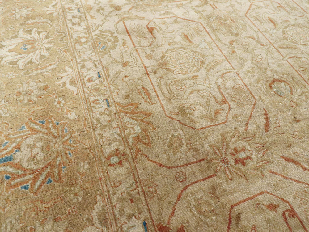 Vintage Persian Tabriz Carpet, No.13806 - Gsblank