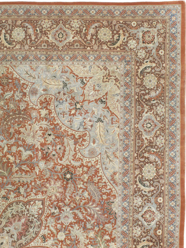 Vintage Persian Tabirz Carpet, No.13815 - Gsblank