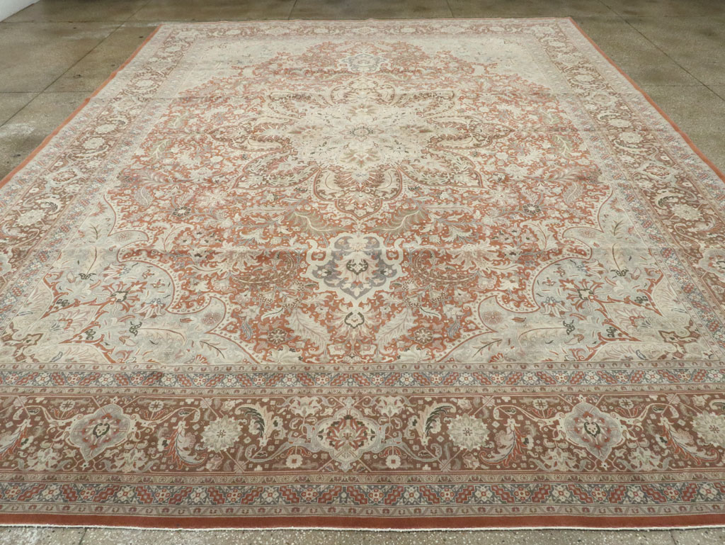 Vintage Persian Tabirz Carpet, No.13815 - Gsblank
