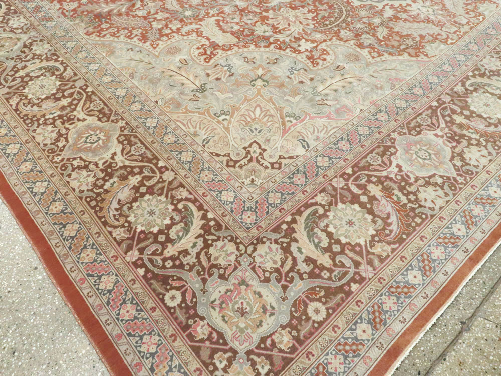Vintage Persian Tabirz Carpet, No.13815 - Gsblank