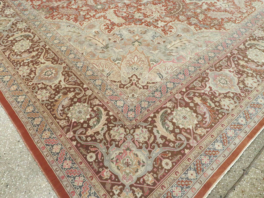 Vintage Persian Tabirz Carpet, No.13815 - Gsblank
