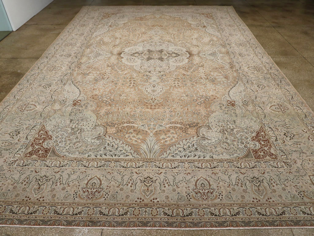 Vintage Tabriz Persian Carpet, No.13818 - Gsblank