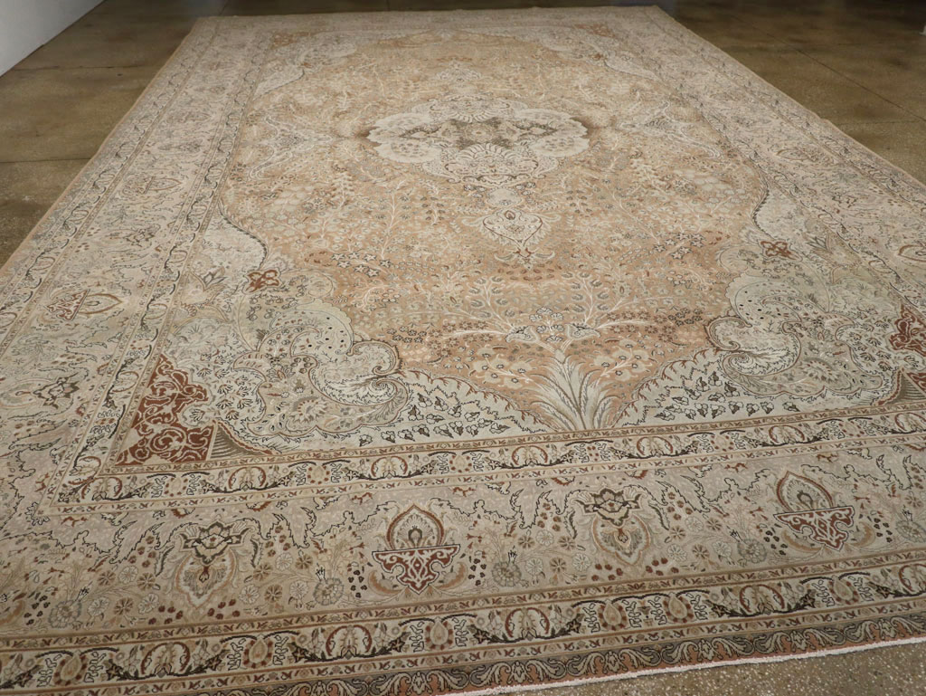 Vintage Tabriz Persian Carpet, No.13818 - Gsblank