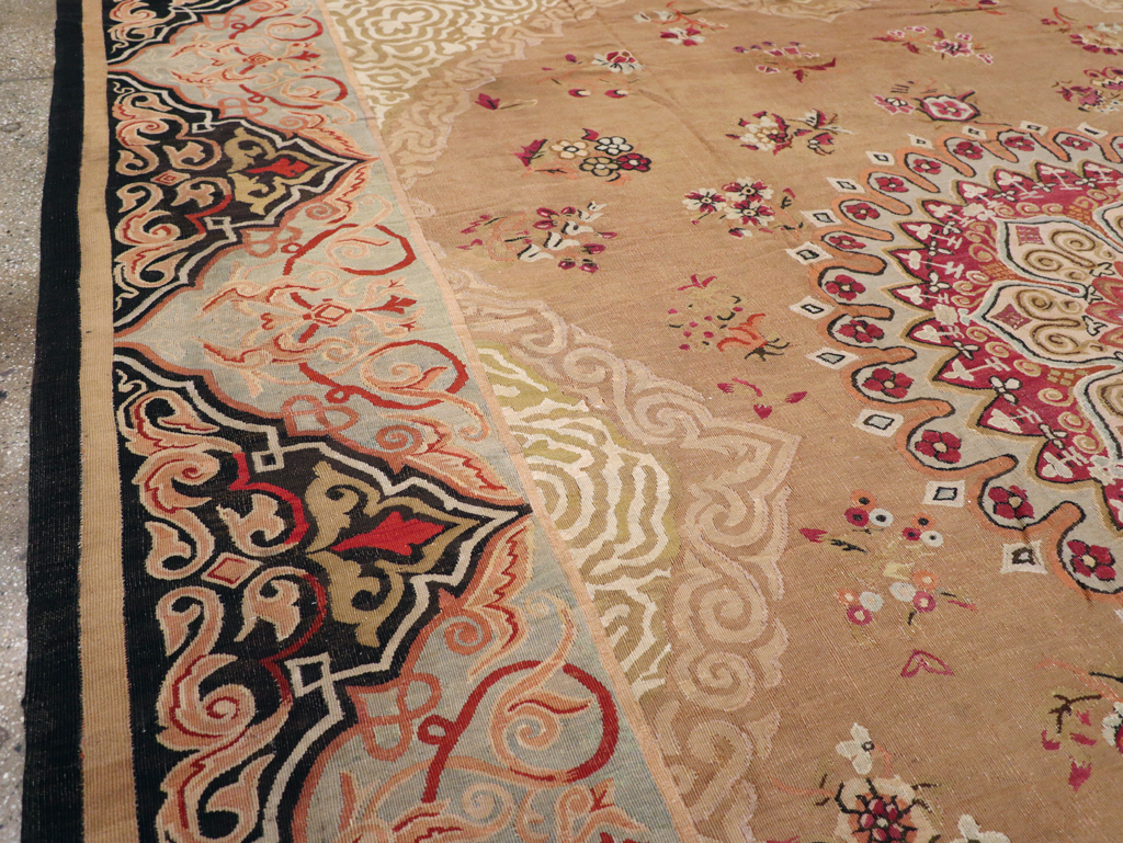 Antique French Aubusson Carpet, No.13841 - Gsblank