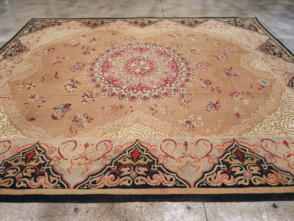 Antique French Aubusson Carpet, No.13841 - Gsblank