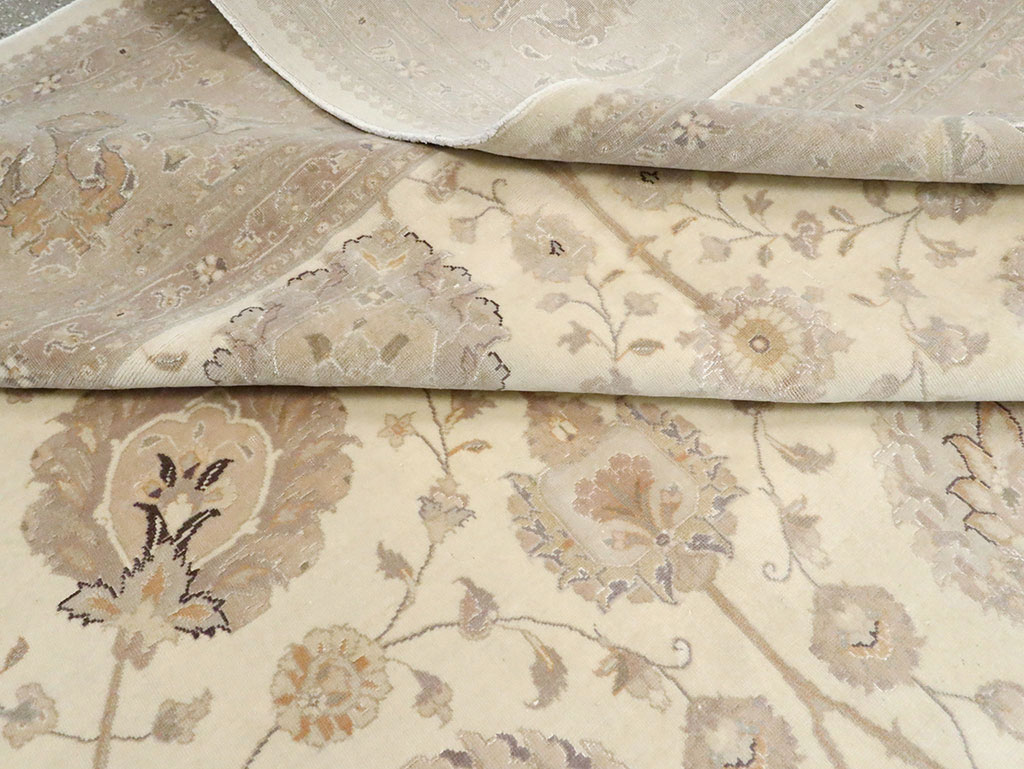 Vintage Persian Tabriz Carpet, No.13844 - Gsblank