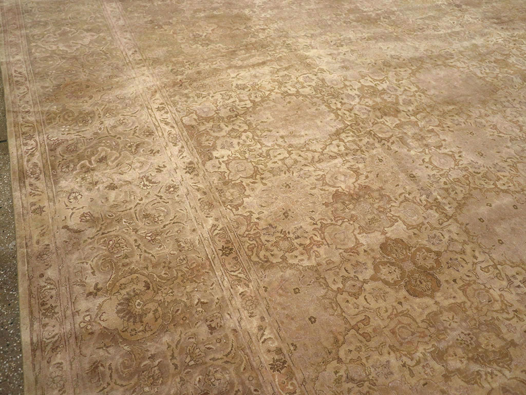 Vintage Persian Tabriz Oversize Carpet, No.13854 - Gsblank