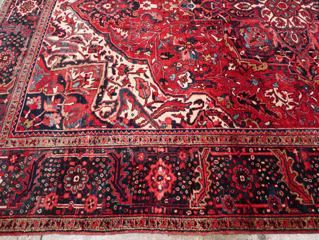 Vintage Persian Heriz Room Size Carpet, No.13870 - Gsblank